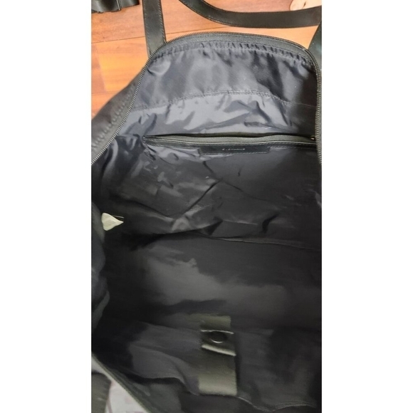 Everlane Recycled Nylon Tote Womens trevel bag - Picture 9 of 16